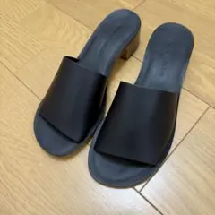 【美品】FABIO RUSCONI レザー サンダル ブラック 太ヒール 37 美品】FABIO RUSCONI レザー サンダル ブラック 太ヒール 37 - メルカリ