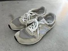 ニューバランス　スニーカー　24.5cm