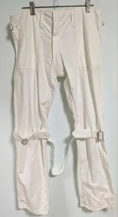 ボンテージパンツ