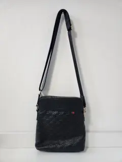 ブラックショルダーバッグ ロゴ入り