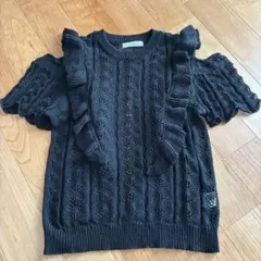 肩出しニット