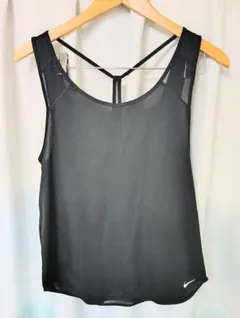 ナイキ　タンクトップ　ジム　ヨガ　フィットネス