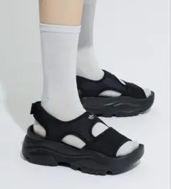 adidas オズガイアサンダル 22.5cm