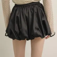 NEUNA サテンバルーンミニスカート Mサイズ