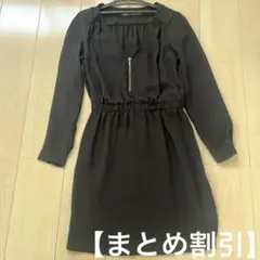 ZARAブラック ジッパー付き Vネック ワンピースミニ