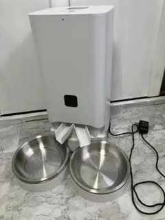 自動給餌器 猫 中小型犬用 多頭飼い 2WAY給電のサムネイル