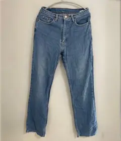 ライトブルーストレートデニム