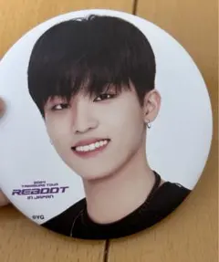 treasure 缶バッチ　ジョンウ