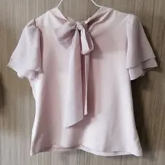 美品ウィルセレクション　後ろリボン付きカットソー　くすみピンク