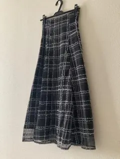 マーキュリーデュオ チェック刺繍フレアスカート