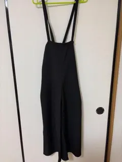 GU サロペットワイドパンツ