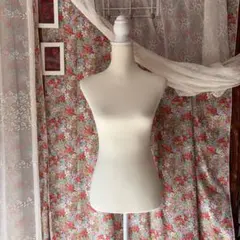トルソー❣️ ホワイト　　ディスプレイ用 メルカリ出品マネキン❣️