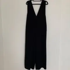 黒 Vネック サロペット