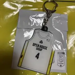 群馬クレインサンダーズ　ユニフォーム型アクリルキーホルダー#4 トレイジョーンズ