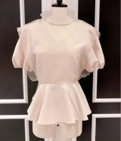 新品タグ付】JUSGLITTY フレンチブラウスレイヤードニット - メルカリ