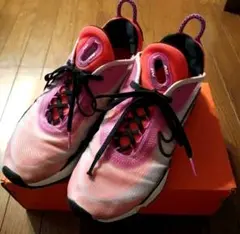 NIKE エアマックス　スニーカー ピンク/ブラック/グレー