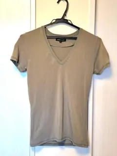 MISCH MASCH カーキ Vネック Tシャツ 38号