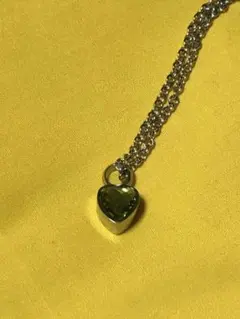 ハート型グリーンストーンネックレス♪