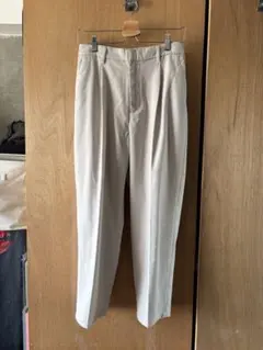 スラックス　テーパード　センタープレス