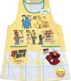 【新品】保育士キャラクターエプロン セサミストリート M〜L