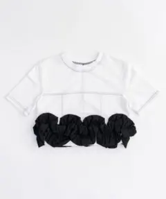 メゾンスペシャルのフリルデザインTシャツのサムネイル