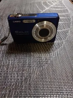 【動作品】CASIO カシオ EXILIM EX-Z700 レトロカメラ ブルー Casio EXILIM EX Z700 / 3x 6.2-18.6mm – Natural Camera