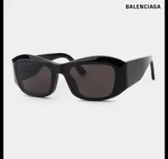 林和希着用 BALENCIAGA サングラスのサムネイル