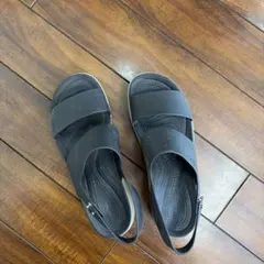 Crocs サンダル ブラック　Ｗ7のサムネイル
