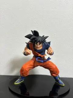 悟空 戦闘ポーズ フィギュア