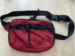 adidas ボディバッグ レッド