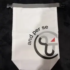 and per se アンパスィ バックルバッグ