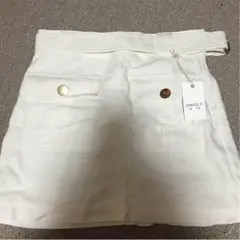 ホワイトスカート