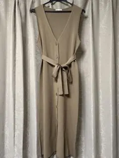 【美品】guのベルト付きニットロングジレ ブラウン