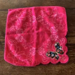 ANNA SUI蝶の刺繍入りピンクタオルハンカチ
