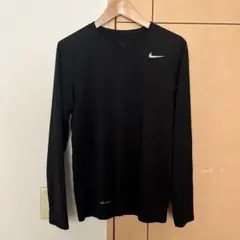 Nike DRI-FIT ブラック長袖カットソー M