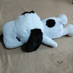 スヌーピー　寝そべりビッグぬいぐるみ