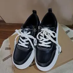 YOSUKE　サイドジッパー付き厚底スニーカー