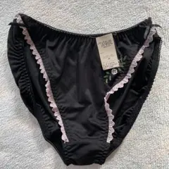 新品未使用　ショーツ 下着　ブラック　リボン　花　刺繍　ピンク　フリル　Mサイズ