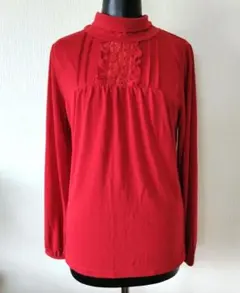 新品未使用◆イトキン◆赤色タートルネック長袖カットソー◆赤ハイネック長袖トップス