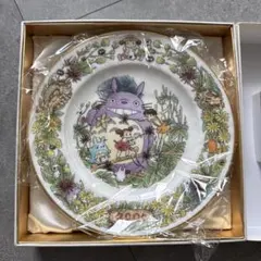 新品未使用　となりのトトロ　2004イヤリープレート　箱付きのサムネイル