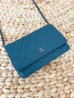 CHANEL 青 ショルダーバッグ キルティング