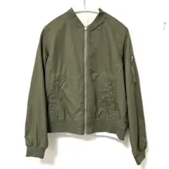 earth オリーブグリーンMA-1ジャケット　リバーシブル