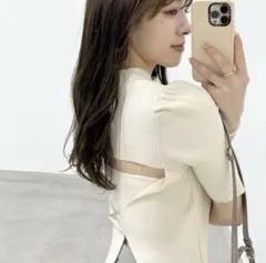 COCODEAL アイボリー バックオープン 半袖ニット