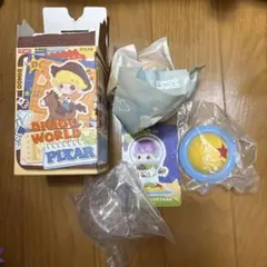 POP MART DIMOO WORLD PIXAR バズ・ライトイヤーのサムネイル