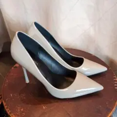 グレー パンプス
