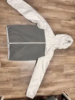 adidas neo フード付きウィンドブレーカー