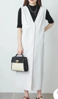 フロントボタンジャンパースカート