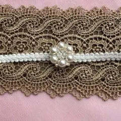 帯留め　帯留　白　梅　春　パール　キラキラ　浴衣　袴　結婚式　帯飾り　振袖　冬