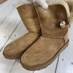 UGG アグ　スワロフスキー　ベイリーボタンブリング　ムートンブーツ　24cm