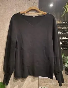 Mila Owen ミラオーウェン 浅Vパフスリーブニット ブラック 黒 長袖